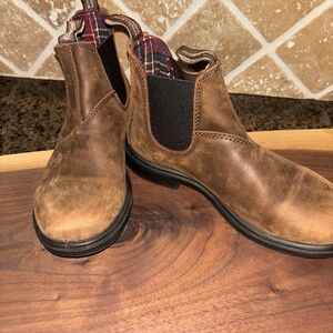 Blountstone kids boots size 2